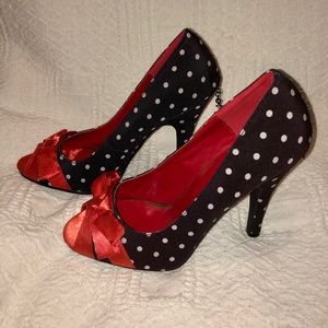 Penthouse shoes by Ellie (Paige)